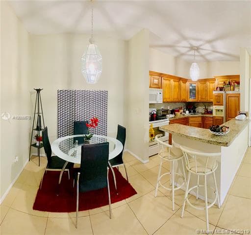 819 NE 199 St # 201, Miami FL 33179