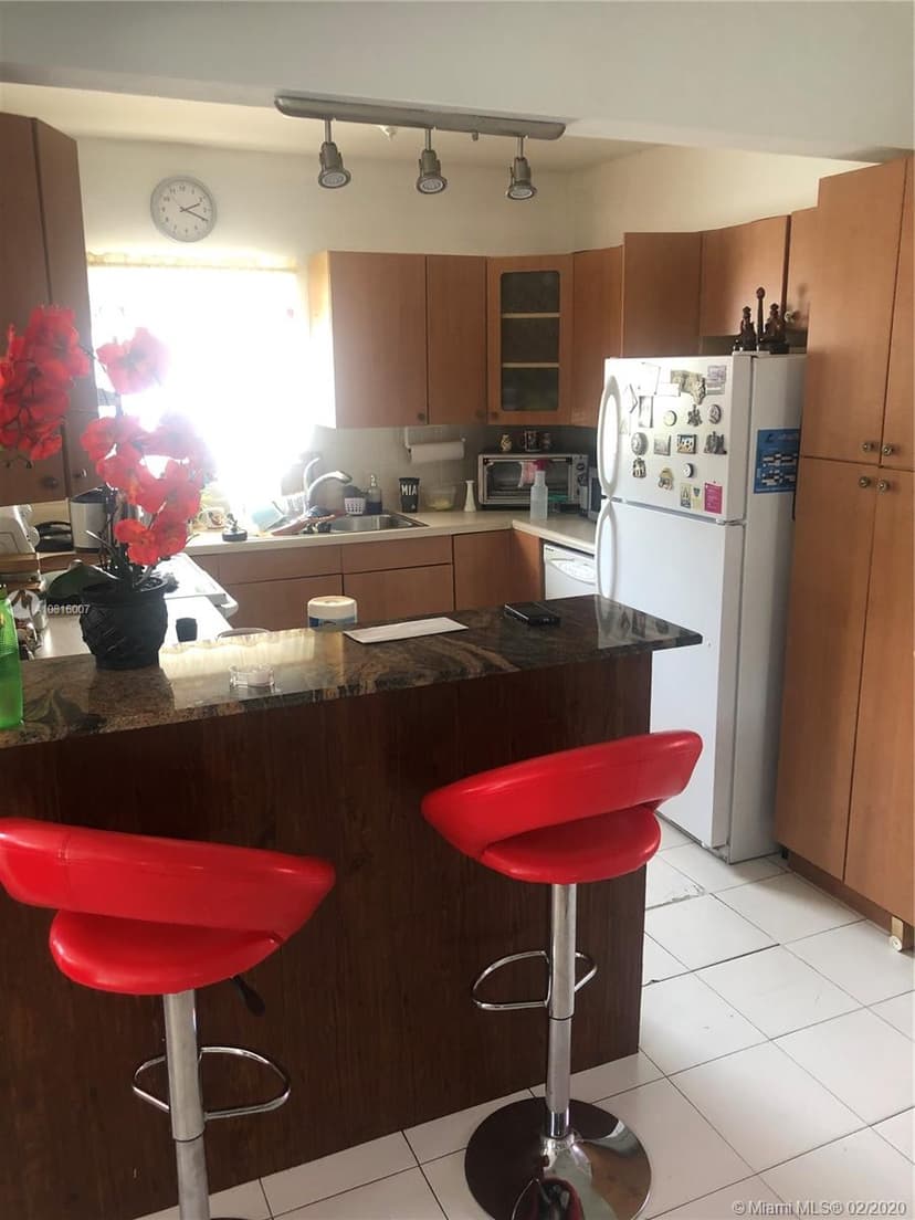 3101 SW 25th St, Miami FL 33133