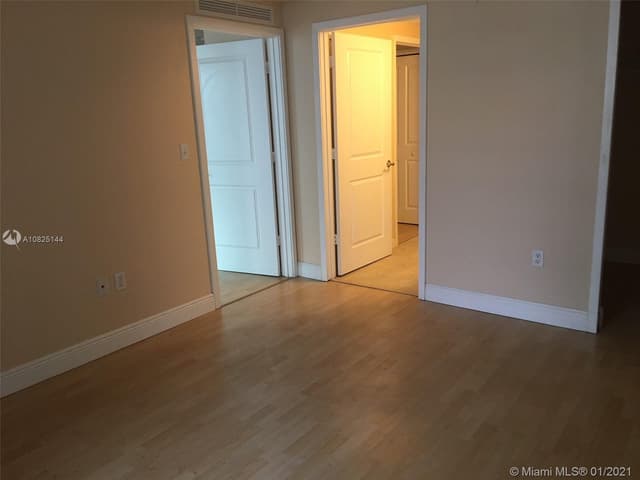 170 SE 14th St # 1507, Miami FL 33131 - Miami, FL - Photo 3