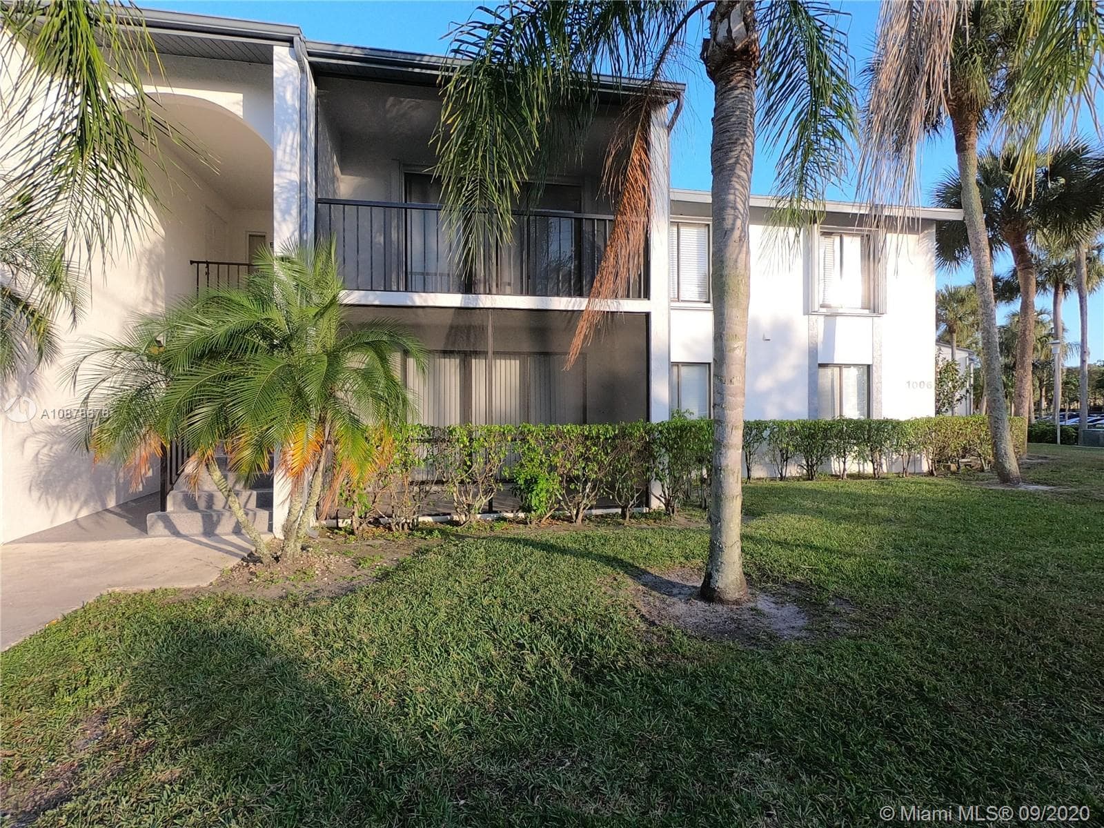 1006 Green Pine Blvd # H1, West Palm Beach FL 33409