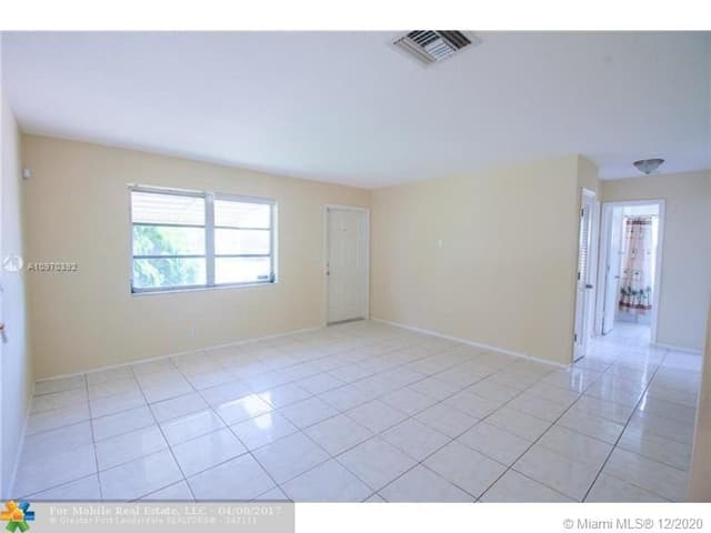 4709 NW 30th Ter, Tamarac FL 33309 - Tamarac, FL - Photo 4
