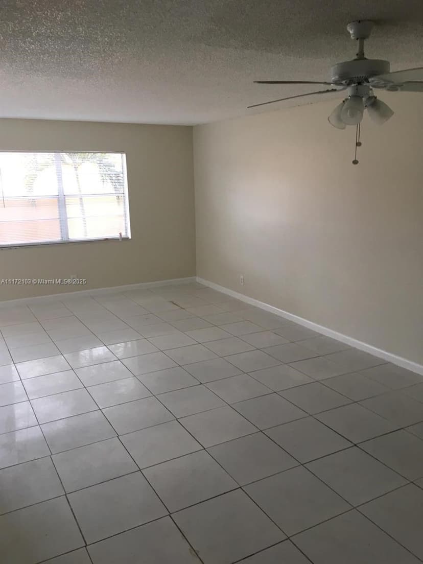 5962 NW 29th Pl # 112, Sunrise FL 33313