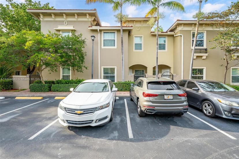 2851 W Prospect Rd # 407, Tamarac FL 33309