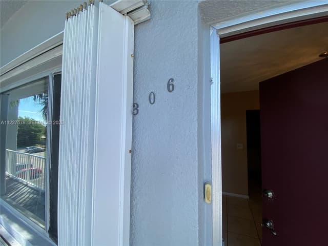 6289 Lear Dr # 306, Lake Worth FL 33462 - Lake Worth, FL - Photo 2