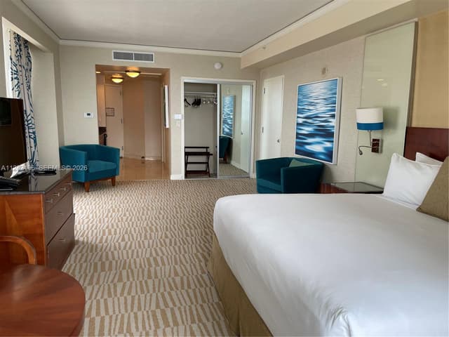 18001 Collins Ave, Sunny Isles Beach FL 33160 - Sunny Isles Beach, FL - Photo 2