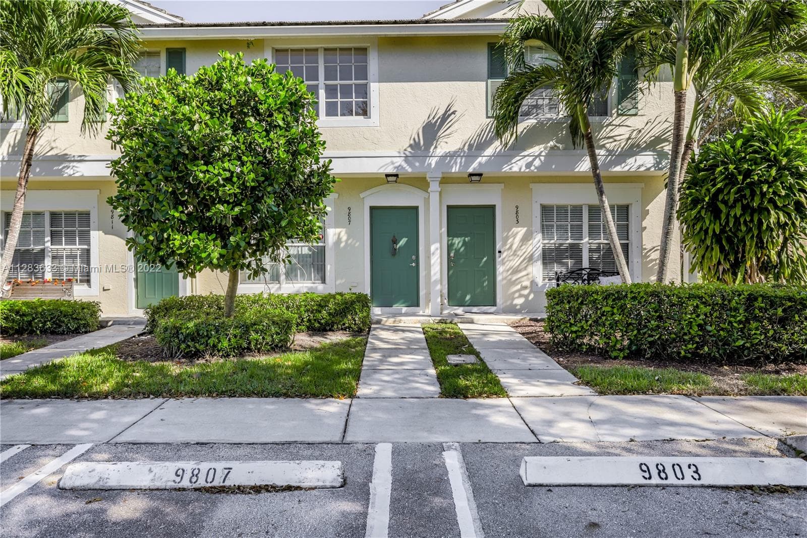 9807 NW 57th Mnr, Coral Springs FL 33076