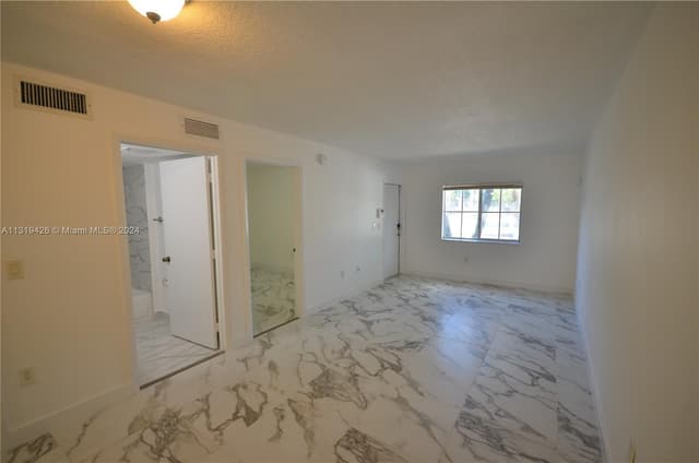 1241 SE 29th St # 102, Homestead FL 33035 - Homestead, FL - Photo 5