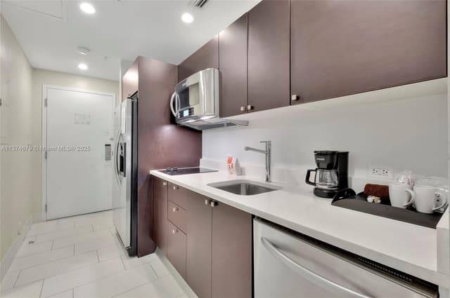 5300 NW 87th Ave # 606, Doral FL 33178 - Doral, FL - Photo 2
