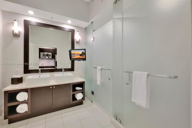 5300 NW 87th Ave # 606, Doral FL 33178 - Doral, FL - Photo 3