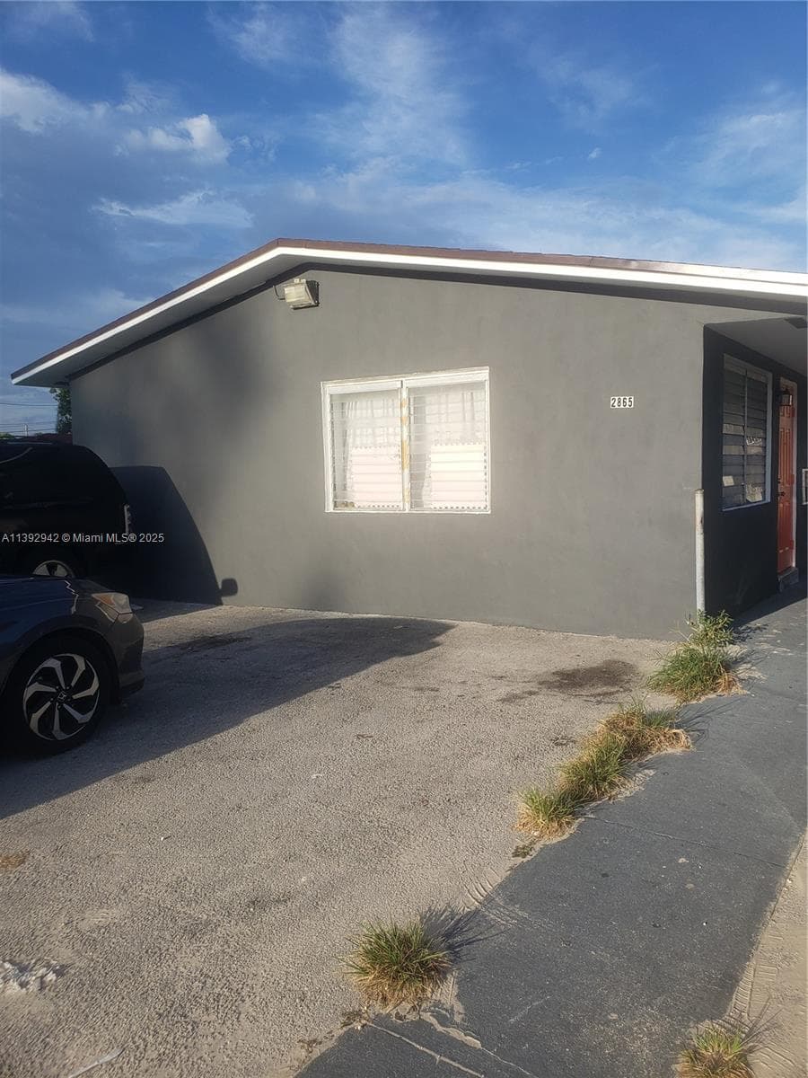 2865 NW 22nd Ave, Miami FL 33142