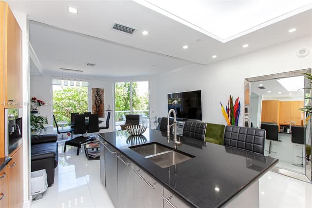 6000 Island Blvd # 104, Aventura FL 33160 - Aventura, FL - Photo 4