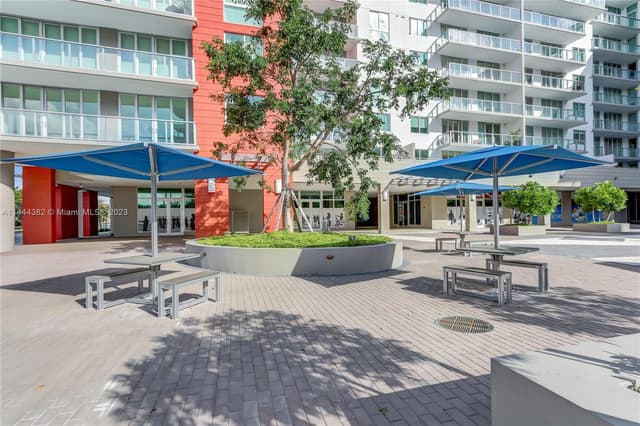 7825 NW 107th Ave # 816, Doral FL 33178 - Doral, FL - Photo 2