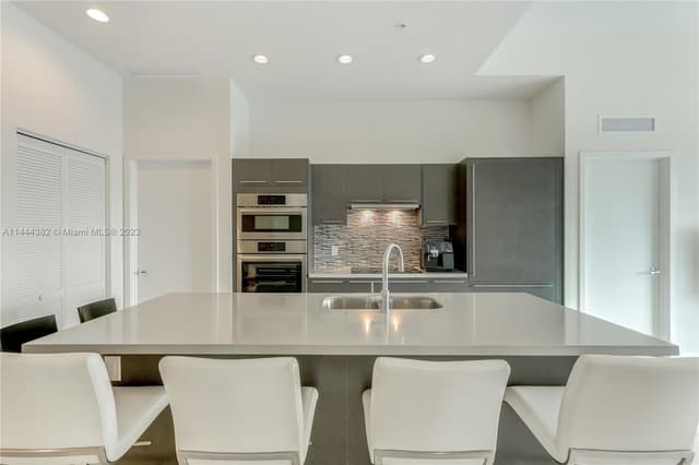 7825 NW 107th Ave # 816, Doral FL 33178 - Doral, FL - Photo 6