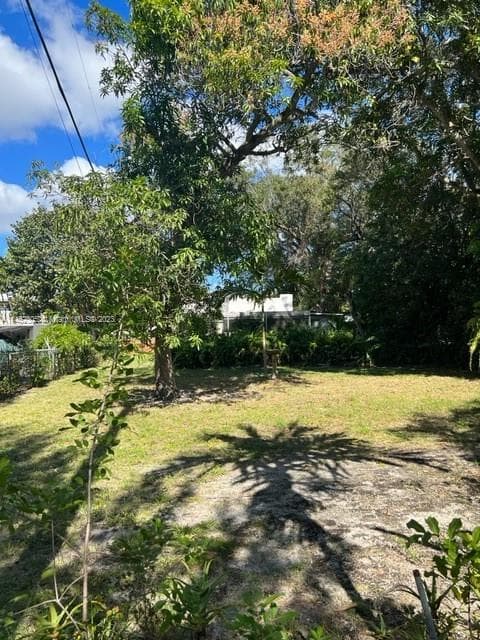 821 NE 120th St, Biscayne Park FL 33161 - Biscayne Park, FL - Photo 1