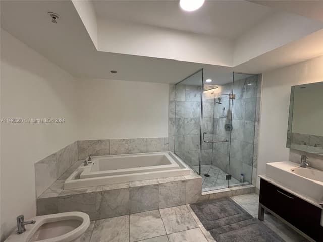 218 SE 14th Street # 1806, Miami FL 33131 - Miami, FL - Photo 3