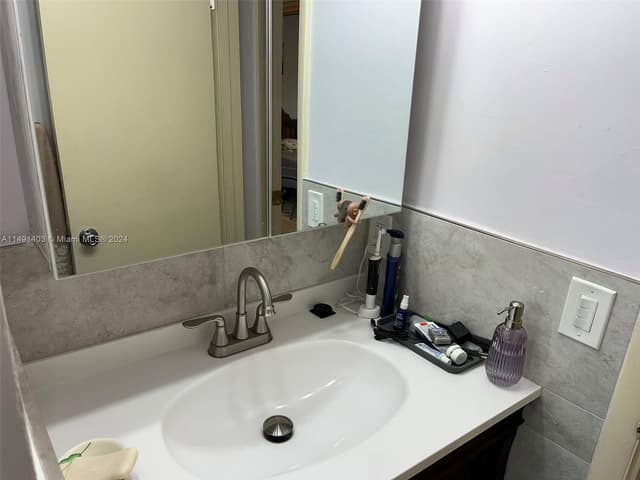 181 NE 14th Ave # 22B, Hallandale Beach FL 33009 - Hallandale Beach, FL - Photo 3