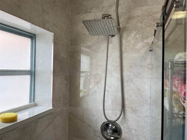 181 NE 14th Ave # 22B, Hallandale Beach FL 33009 - Hallandale Beach, FL - Photo 4