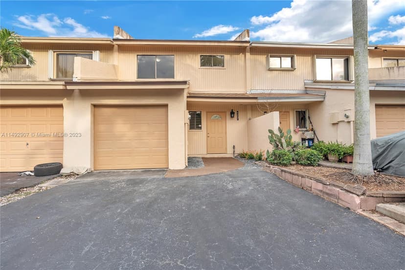 4267 N 76th Ave # 4267, Davie FL 33024