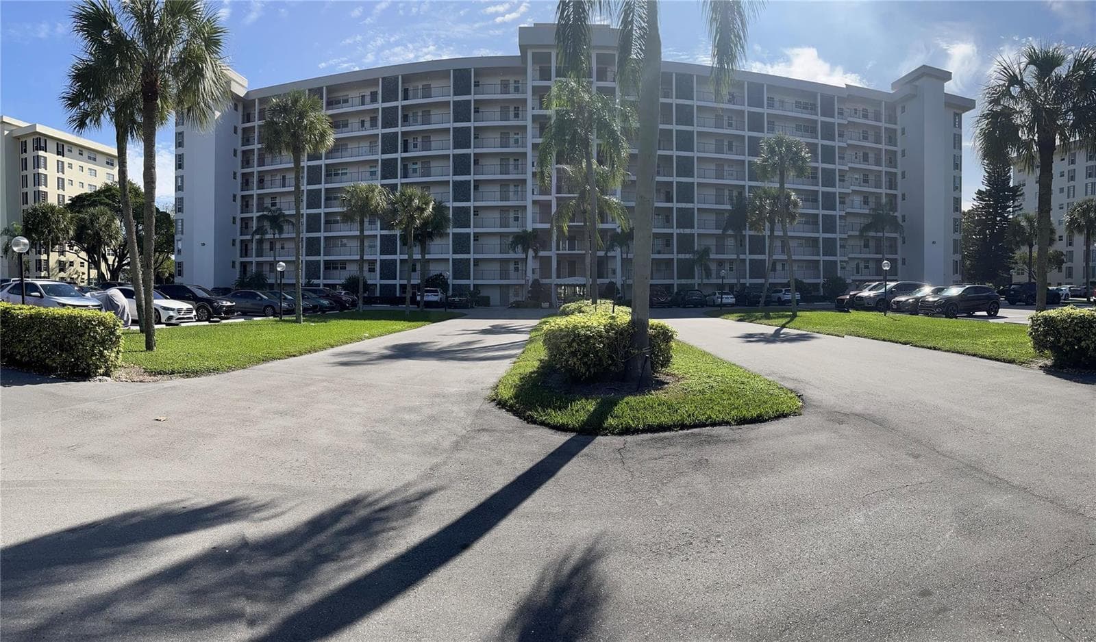 3100 N Palm Aire Drive # 304, Pompano Beach FL 33069 - Pompano Beach, FL - Photo 1