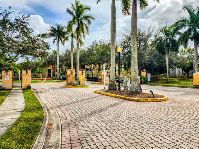 4151 San Marino Blvd # 202, West Palm Beach FL 33409 - West Palm Beach, FL - Photo 3