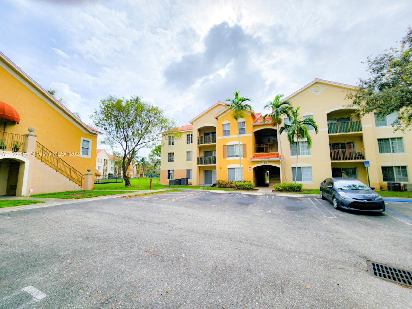 4151 San Marino Blvd # 202, West Palm Beach FL 33409 - West Palm Beach, FL - Photo 1