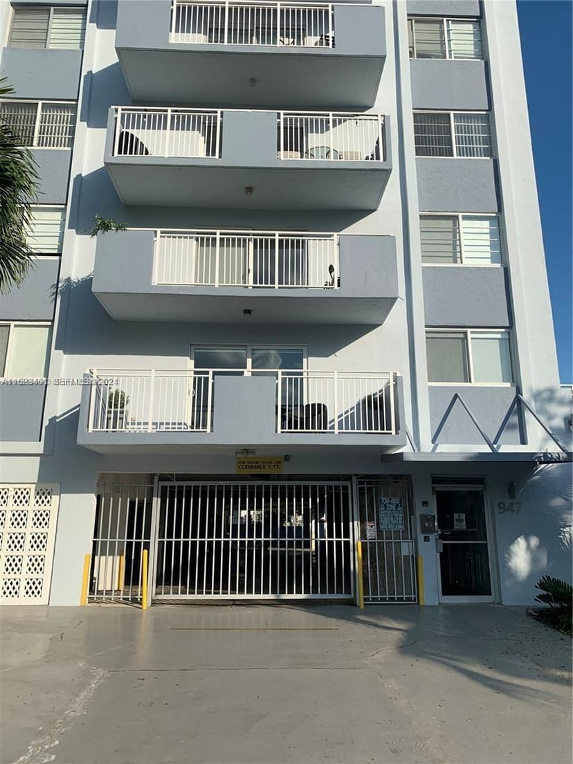 947 Lenox Ave # 204, Miami Beach FL 33139