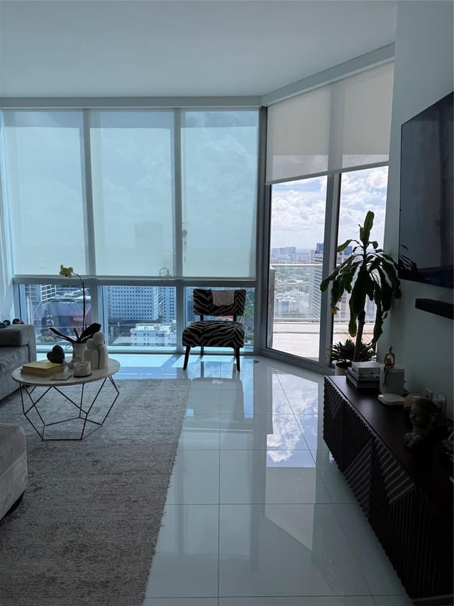 851 NE 1st Avenue # 2606, Miami FL 33132 - Miami, FL - Photo 4