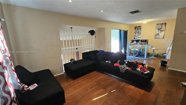 5870 NW 21st St, Lauderhill FL 33313 - Lauderhill, FL - Photo 6
