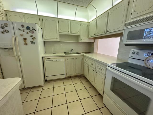 2682 S Garden Drive # 103, Lake Worth FL 33461 - Lake Worth, FL - Photo 6