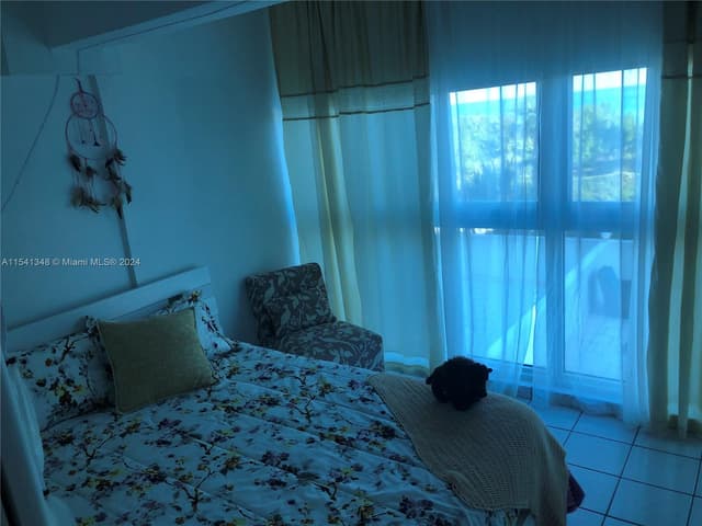 5445 Collins Ave, Miami Beach FL 33140 - Miami Beach, FL - Photo 2
