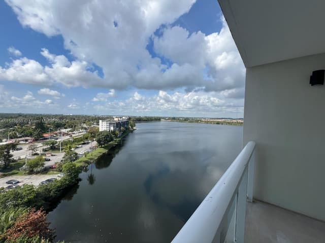 1301 NE Miami Gardens Dr # 1101W, Miami FL 33179 - Miami, FL - Photo 2