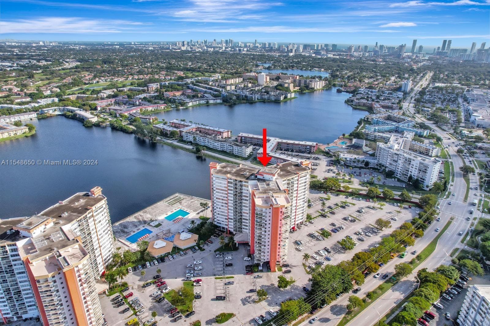 1301 NE Miami Gardens Dr # 1101W, Miami FL 33179 - Miami, FL - Photo 1