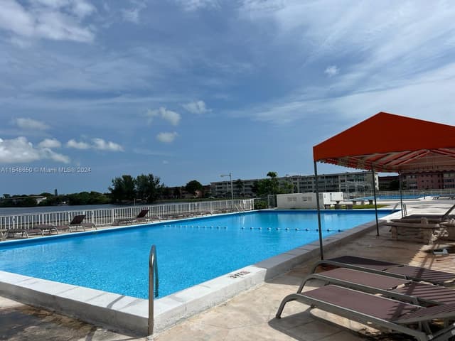 1301 NE Miami Gardens Dr # 1101W, Miami FL 33179 - Miami, FL - Photo 4