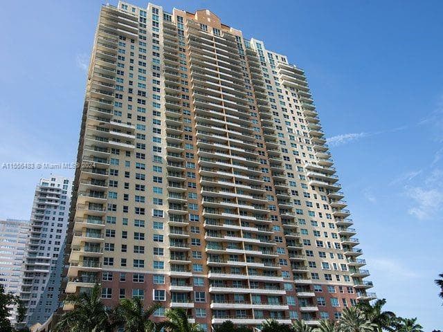 1155 Brickell Bay Dr # 2805, Miami FL 33131 - Miami, FL - Photo 5