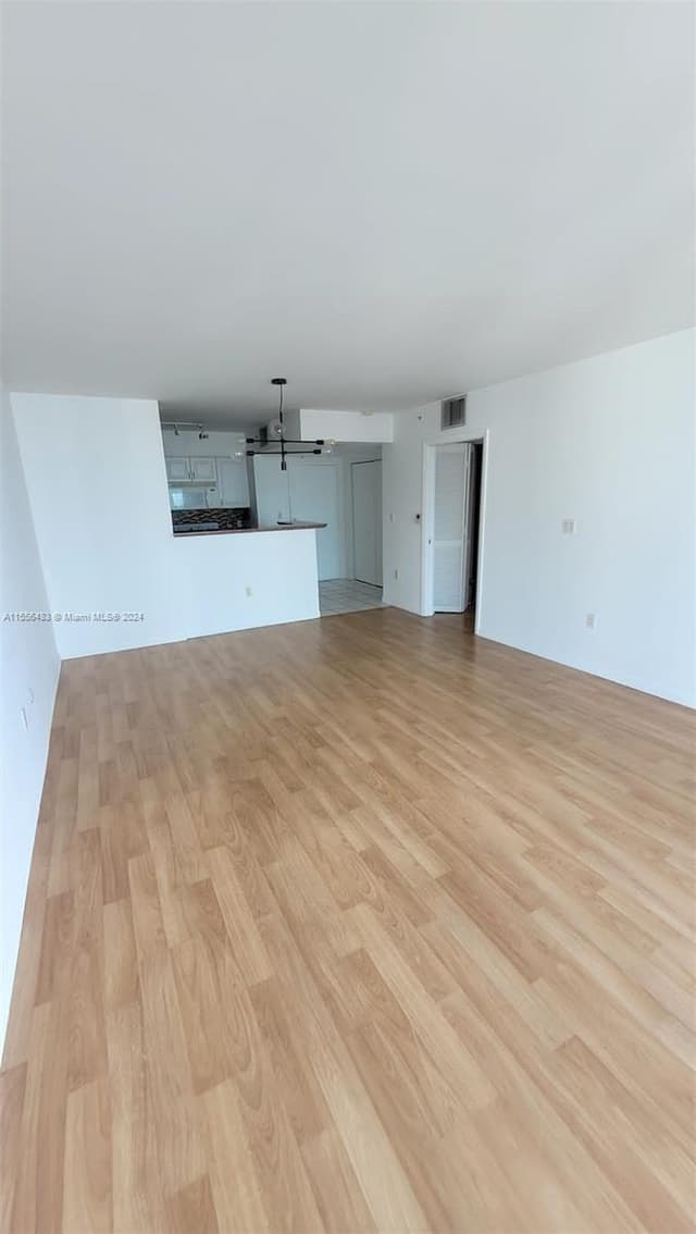1155 Brickell Bay Dr # 2805, Miami FL 33131 - Miami, FL - Photo 4