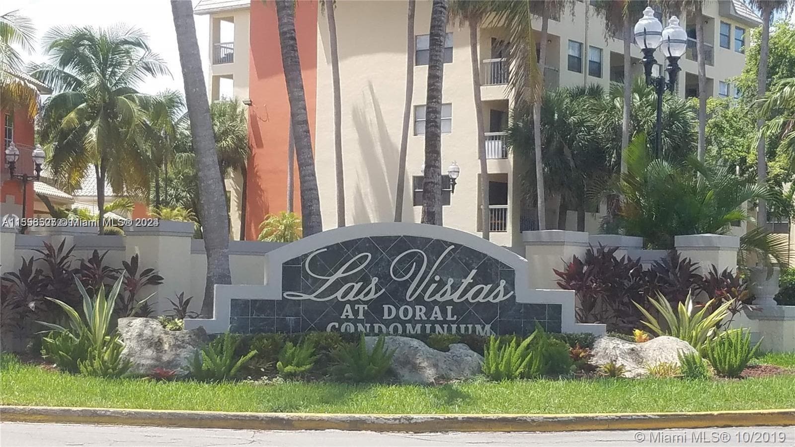 8255 Lake Dr # 204, Doral FL 33166