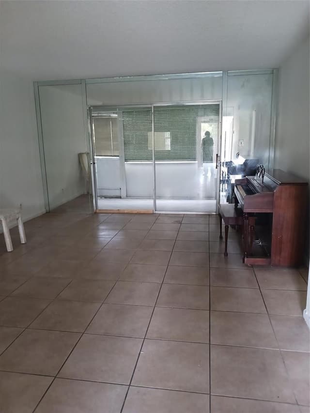 7605 W Atlantic Boulevard # 106, Margate FL 33063 - Margate, FL - Photo 4