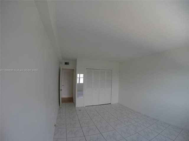 400 Kings Point Dr # 905, Sunny Isles Beach FL 33160 - Sunny Isles Beach, FL - Photo 6