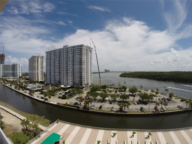 400 Kings Point Dr # 905, Sunny Isles Beach FL 33160 - Sunny Isles Beach, FL - Photo 5
