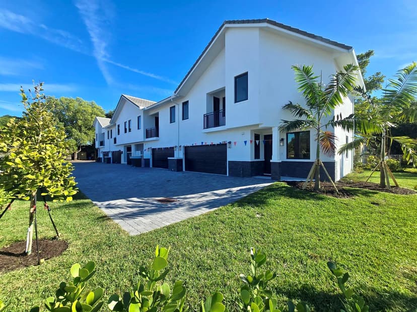 6997 NW 30th Terrace # D, Fort Lauderdale FL 33309