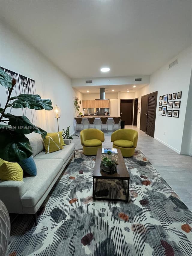 1000 Brickell Plz # 1811, Miami FL 33131 - Miami, FL - Photo 3