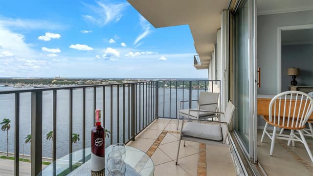 1801 S Flagler Drive # 1804, West Palm Beach FL 33401 - West Palm Beach, FL - Photo 2