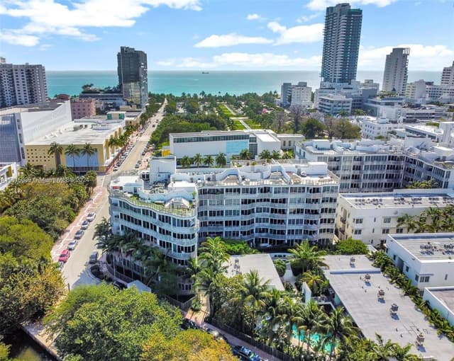 2155 Washington Ct # 206, Miami Beach FL 33139 - Miami Beach, FL - Photo 2