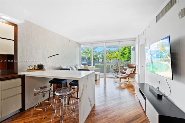 2155 Washington Ct # 206, Miami Beach FL 33139 - Miami Beach, FL - Photo 6