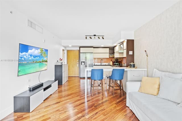 2155 Washington Ct # 206, Miami Beach FL 33139 - Miami Beach, FL - Photo 7
