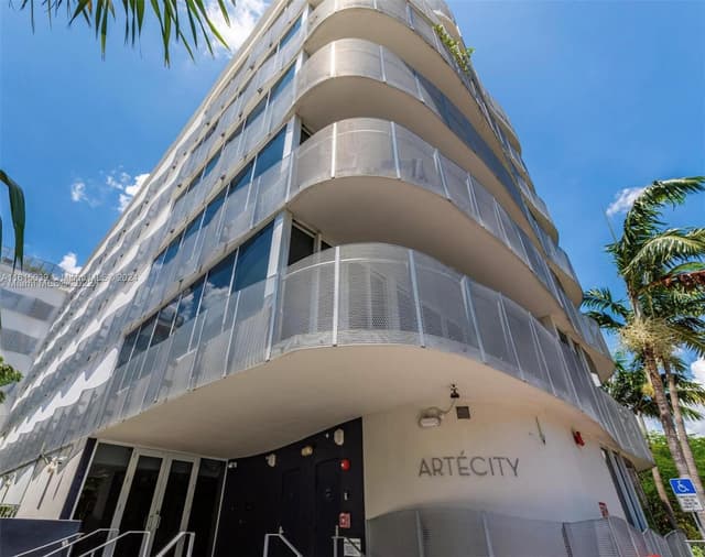 2155 Washington Ct # 206, Miami Beach FL 33139 - Miami Beach, FL - Photo 4