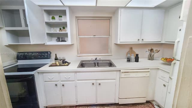 7410 SW 82nd St # K211, Miami FL 33143 - Miami, FL - Photo 2
