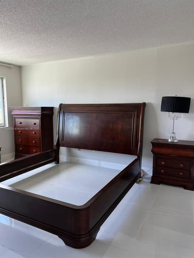 14840 Naranja Lakes Blvd, Homestead FL 33032 - Homestead, FL - Photo 7