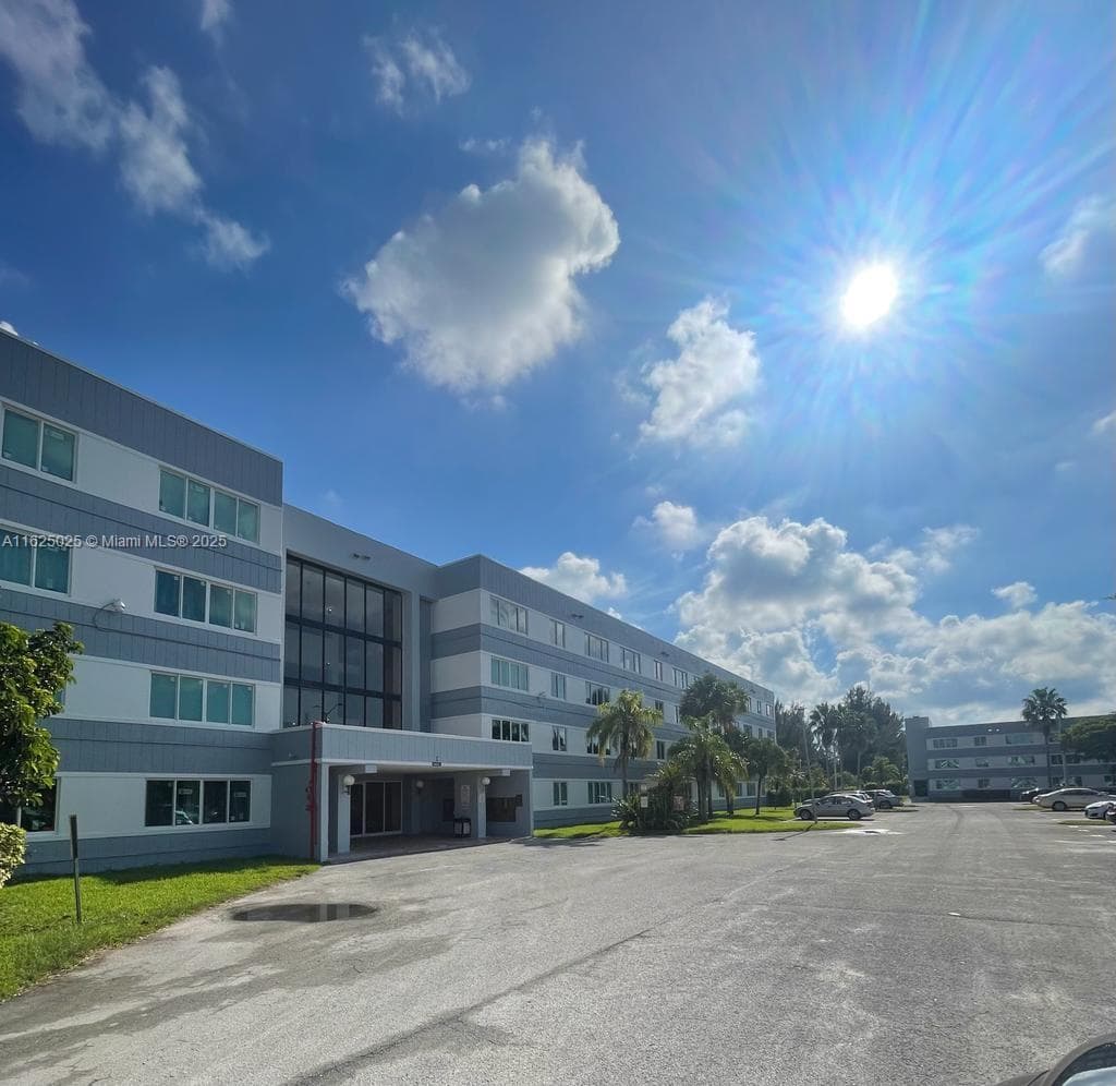 14840 Naranja Lakes Blvd, Homestead FL 33032 - Homestead, FL - Photo 1