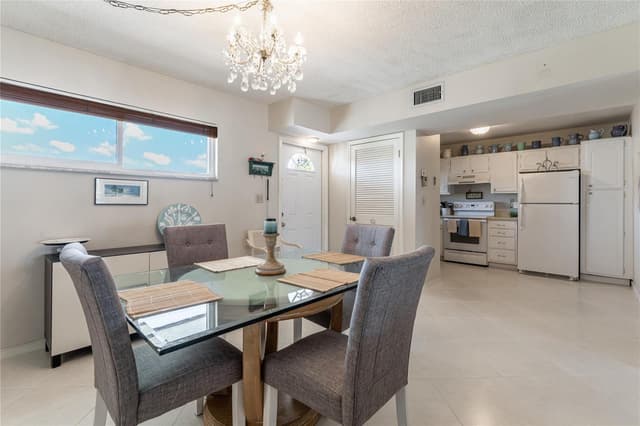 671 S Hollybrook Drive # 306, Pembroke Pines FL 33025 - Pembroke Pines, FL - Photo 7